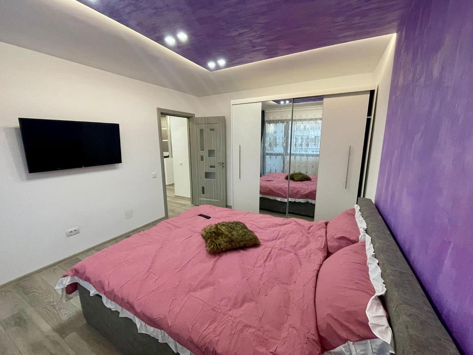 D&D New Residence Pitesti Luaran gambar